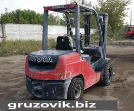 Вилочный погрузчик Toyota 7FD35 2007 года б/у фото 5