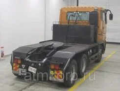 Тягач Седельный тягач Mitsubishi FUSO 2010 года б/у фото 2