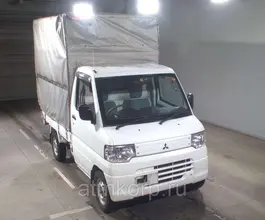 Тентованный грузовик Тентованный грузовик  Mitsubishi 2012 года б/у