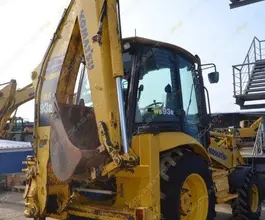 Экскаватор-погрузчик Komatsu WB93R 2011 года б/у фото 4