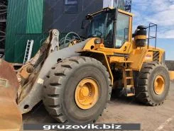 Фронтальный погрузчик Volvo L220F 2010 года б/у