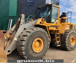 Фронтальный погрузчик Volvo L220F 2010 года б/у