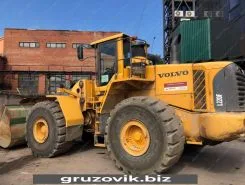 Фронтальный погрузчик Volvo L220F 2010 года б/у фото 4