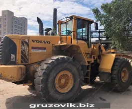Фронтальный погрузчик Volvo L220F 2010 года б/у фото 5