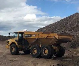 Карьерный самосвал Volvo A30 2011 года б/у