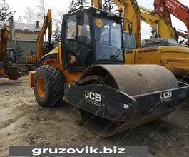 Дорожный каток JCB Vibromax VM 132D 2012 года б/у
