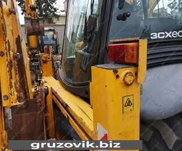 Фронтальный погрузчик JCB 3CX 2012 года б/у фото 5