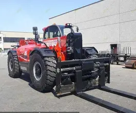 Телескопический погрузчик Manitou MHT10230 2017 года б/у