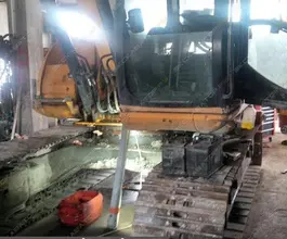 Экскаватор JCB JS130 2008 года б/у фото 3