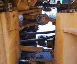Фронтальный погрузчик HYUNDAI HL 760 2002 года б/у
