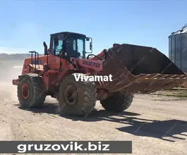 Фронтальный погрузчик FIAT KOBELCO W 270 2001 года б/у фото 2