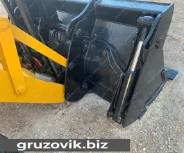 Экскаватор-погрузчик JCB 3CX 2007 года б/у фото 3