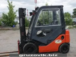Вилочный погрузчик Toyota 32-8FG15 2011 года б/у