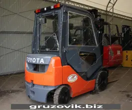 Вилочный погрузчик Toyota 32-8FG15 2011 года б/у фото 3