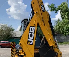 Экскаватор-погрузчик JCB 4CX 2011 года б/у фото 3