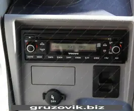 Экскаватор Volvo EC220D 2015 года б/у фото 3