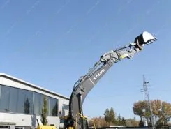 Экскаватор Volvo EC220D 2015 года б/у фото 5