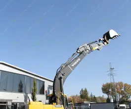 Экскаватор Volvo EC220D 2015 года б/у фото 5