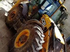 Фронтальный погрузчик JCB 3CX Super 2012 года б/у фото 3