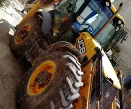 Фронтальный погрузчик JCB 3CX Super 2012 года б/у фото 3