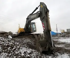 Экскаватор Volvo EC 240 2006 года б/у фото 5