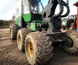 Харвестер John Deere 1270E 2010 года б/у фото 5