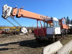 Гусеничный кран Ульяновец МКТ - 25.9 2012 года б/у фото 4