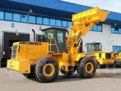 Фронтальный погрузчик CLG 855N 2019 года б/у