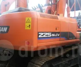 Экскаватор Doosan Solar 225NLC-V 2014 года б/у