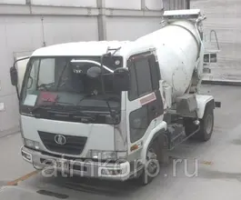 Бетоносмеситель Бетоносмеситель  Nissan Diesel Condor 2005 года б/у