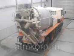 Бетоносмеситель Бетоносмеситель  Nissan UD 2001 года б/у фото 2