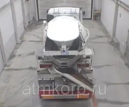 Бетоносмеситель Бетоносмеситель  Nissan UD 2004 года б/у фото 2