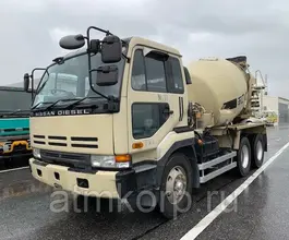 Бетоносмеситель Бетоносмеситель  Nissan UD 1993 года б/у фото 4
