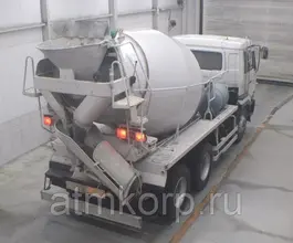 Бетоносмеситель Бетоносмеситель  Nissan UD 1997 года б/у фото 2