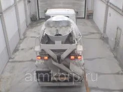Бетоносмеситель Бетоносмеситель  Nissan UD 1997 года б/у фото 3