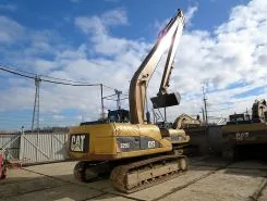 Экскаватор Caterpillar 320 D 2012 года б/у фото 3