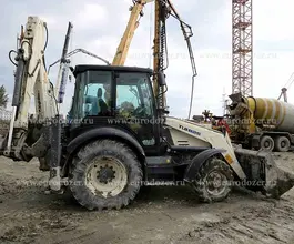 Экскаватор-погрузчик Terex 825 2017 года б/у фото 5