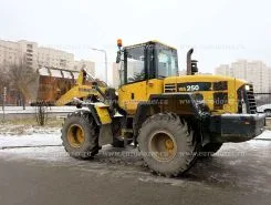 Фронтальный погрузчик Komatsu WA 250 5H 2005 года б/у фото 5
