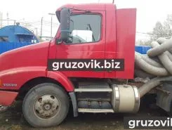 Тягач Седельный тягач Volvo VVN 670 2002 года б/у фото 2