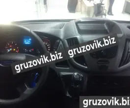 Микроавтобус Ford Transit 2019 года новый фото 2