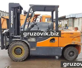 Вилочный погрузчик Doosan D15S 2008 года б/у фото 2