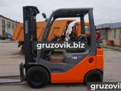 Вилочный погрузчик Toyota 8FG15 2010 года б/у