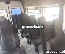 Микроавтобус Ford Transit 2018 года новый фото 4