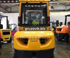 Вилочный погрузчик Komatsu FD30T-16 2008 года б/у фото 2