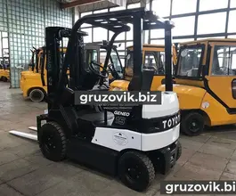 Вилочный погрузчик Toyota 7FB15 2004 года б/у