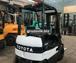 Вилочный погрузчик Toyota 7FB15 2004 года б/у фото 3