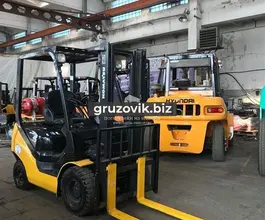 Вилочный погрузчик Komatsu FG18T-20 2006 года б/у фото 2