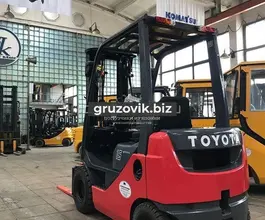 Вилочный погрузчик Toyota 62-8FD15 2007 года б/у фото 2