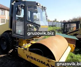 Дорожный каток Vibromax W 2001 года б/у