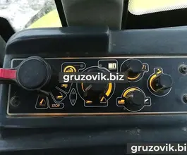 Трактор Claas Axos 2009 года б/у фото 5